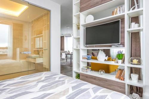 pexels-heyho-7060819